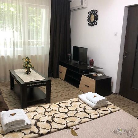 Апартаменты Apartament Ramo Бухарест Экстерьер фото